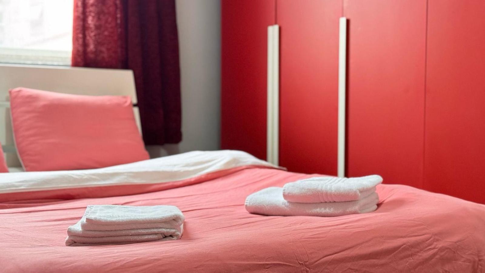Apartamento Terrace Flat In Heart Of Tirana Exterior foto